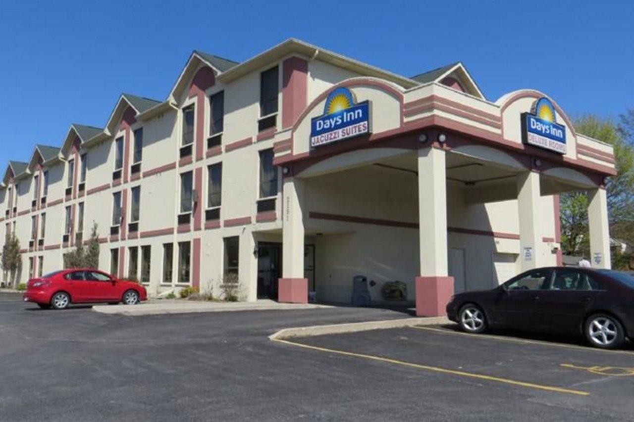 Days Inn By Wyndham Toronto East Lakeview Exterior foto